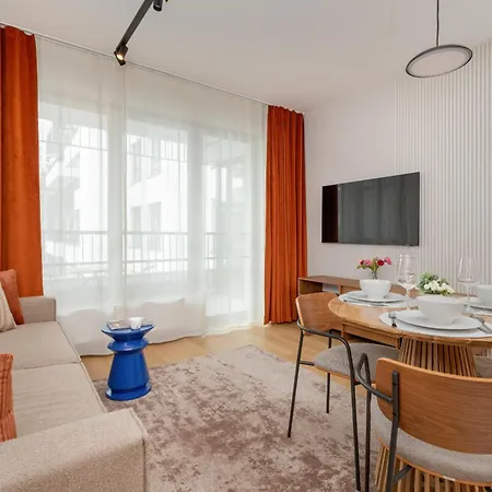 Stylowe Apartmenty Z Parkingiem W Cenie W Gdansku Centrum By Renters Apartment Gdansk